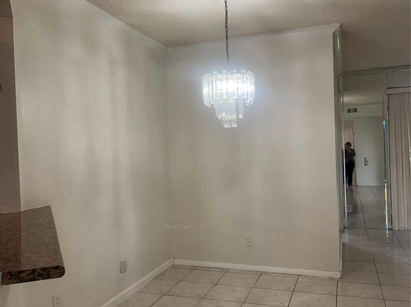301 SW 158th Ter 104, Pembroke Pines FL 33027
