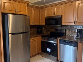 301 SW 158th Ter 104, Pembroke Pines FL 33027