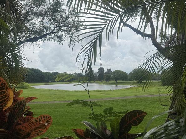 301 SW 158th Ter 104, Pembroke Pines FL 33027