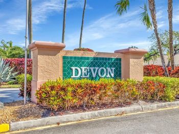 7302 S Devon Dr