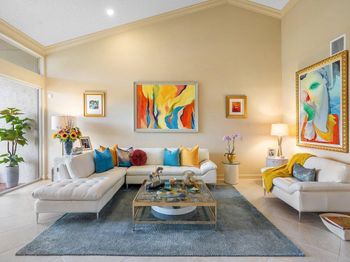 5158 Windsor Parke Drive