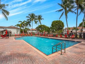 3748 San Simeon Cir, Weston FL 33331