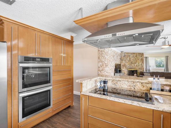1844 NW 83rd Dr, Coral Springs FL 33071