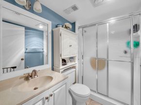 3186 Via Poinciana 114, Lake Worth FL 33467