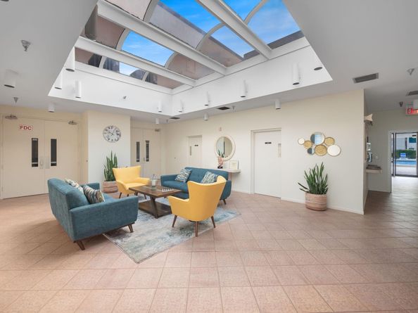 3186 Via Poinciana 114, Lake Worth FL 33467