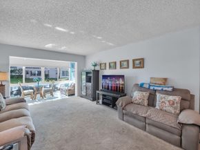 3186 Via Poinciana 114, Lake Worth FL 33467