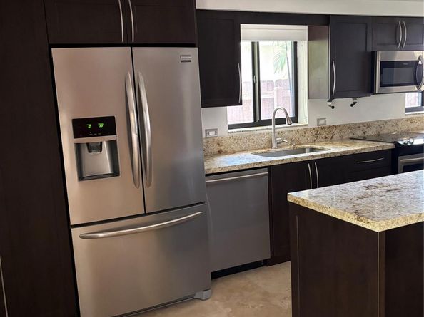 1126 Lincoln St, Hollywood FL 33019