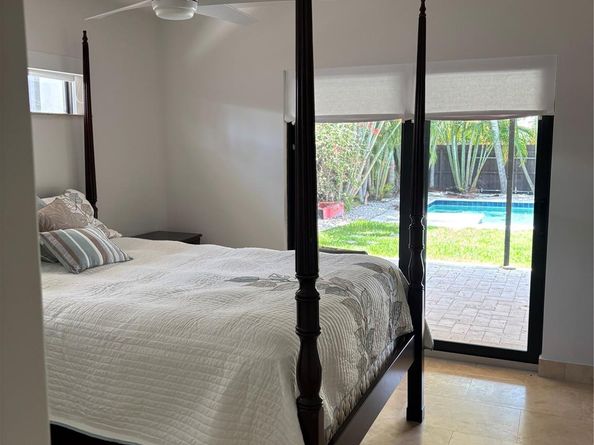 1126 Lincoln St, Hollywood FL 33019