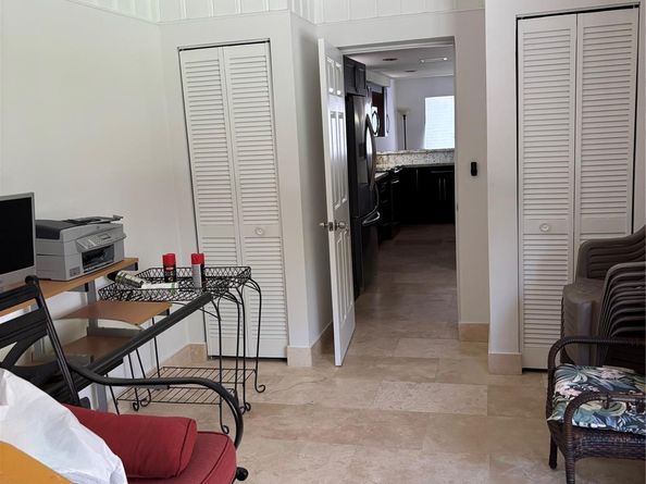 1126 Lincoln St, Hollywood FL 33019