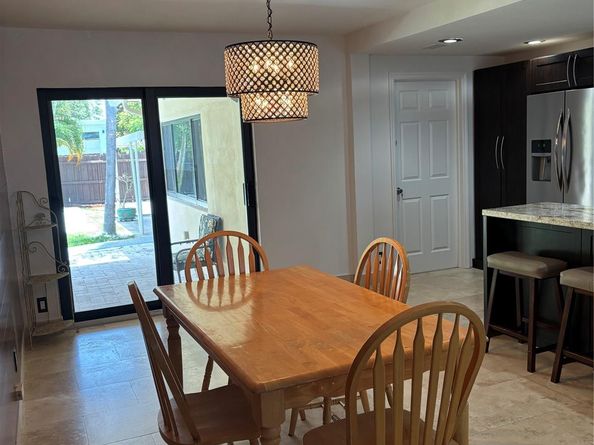 1126 Lincoln St, Hollywood FL 33019