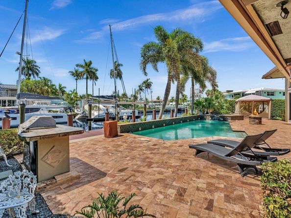 800 SE 22nd Ave, Pompano Beach FL 33062