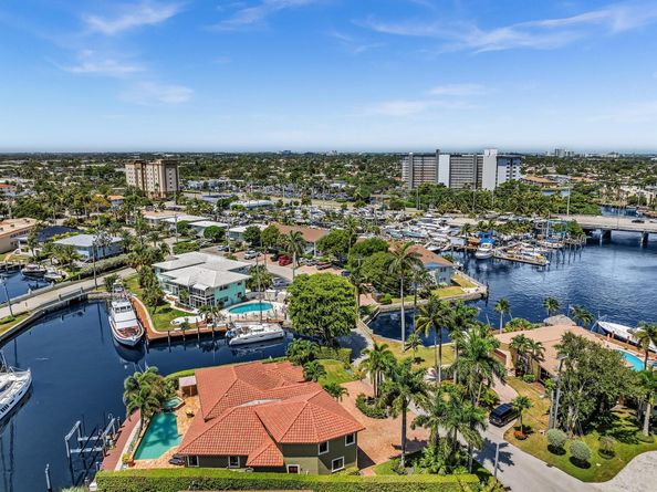 800 SE 22nd Ave, Pompano Beach FL 33062