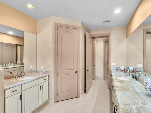 800 SE 22nd Ave, Pompano Beach FL 33062