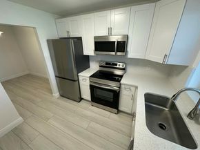 2638 E Gately Drive E 23, West Palm Beach FL 33415