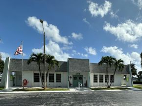 2638 E Gately Drive E 23, West Palm Beach FL 33415