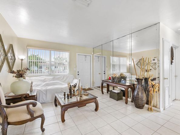 621 W 35th Street, Riviera Beach FL 33404