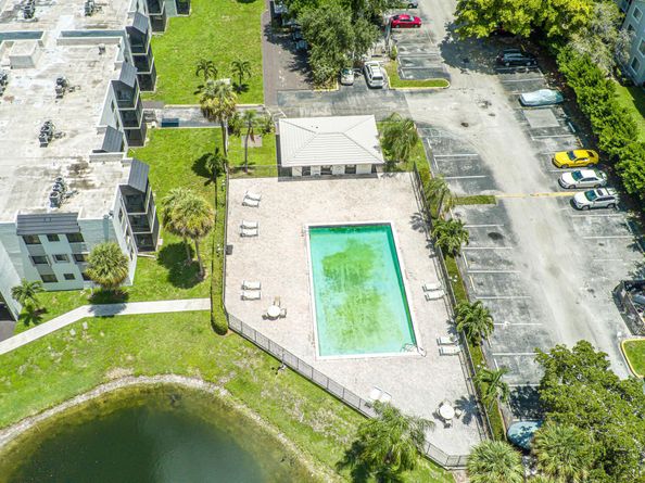 3730 N Pine Island Road 238, Sunrise FL 33351