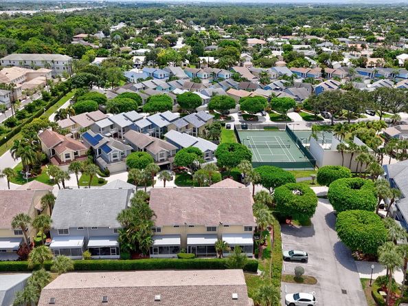 5051 Pointe Emerald Lane 5051, Boca Raton FL 33486