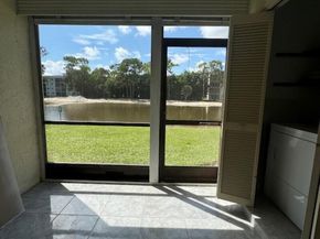 7674 Tahiti Lane 101, Lake Worth FL 33467