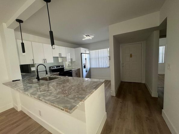 7674 Tahiti Lane 101, Lake Worth FL 33467