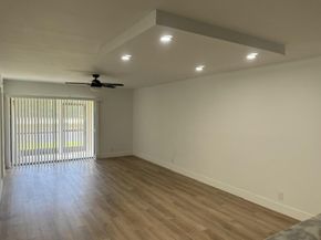 7674 Tahiti Lane 101, Lake Worth FL 33467