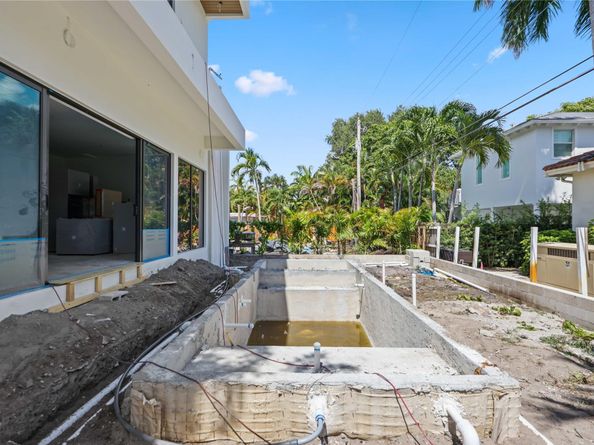 721 SE 9th St, Fort Lauderdale FL 33316