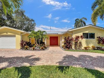 161 SW 8th Terrace