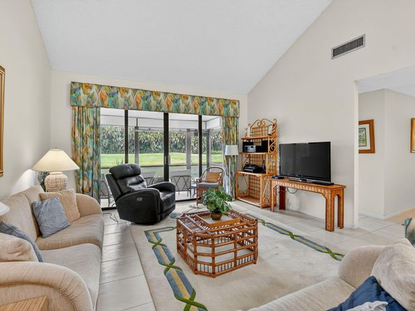 19600 Sawgrass Circle 2604, Boca Raton FL 33434