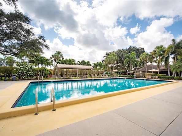 3507 Oaks Way 307, Pompano Beach FL 33069