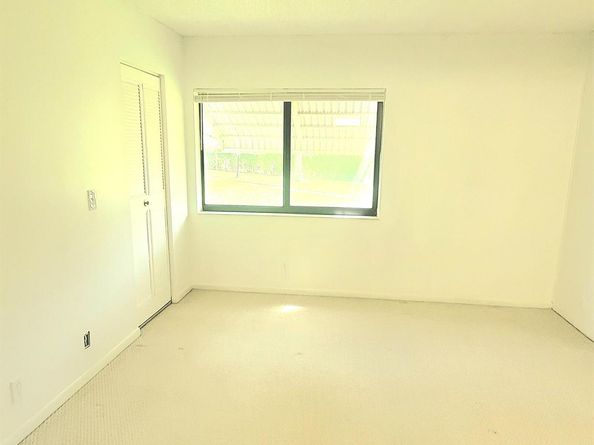 217 Pine Hov Circle A1, Greenacres FL 33463