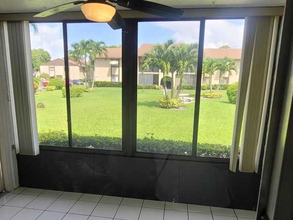 217 Pine Hov Circle A1, Greenacres FL 33463