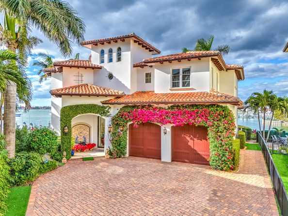 2775 Lake Drive, Singer Island FL 33404