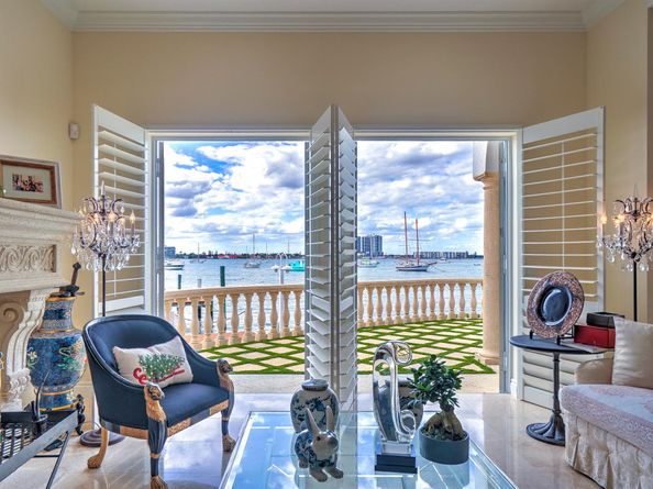 2775 Lake Drive, Singer Island FL 33404