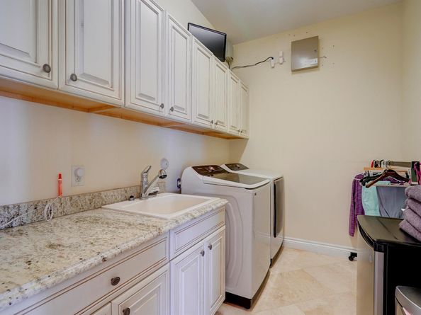 2775 Lake Drive, Singer Island FL 33404