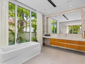 650 Royal Plaza Dr, Fort Lauderdale FL 33301