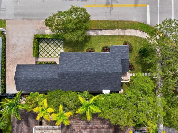 823 SE 7th St, Fort Lauderdale FL 33301
