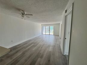 6855 Abbott Ave 201, Miami Beach FL 33141