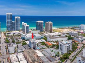 6855 Abbott Ave 201, Miami Beach FL 33141