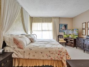 250 NE 20th Street 5060, Boca Raton FL 33431