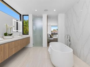 1637 SE 14th St, Fort Lauderdale FL 33316