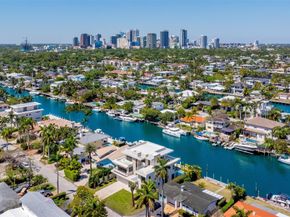 1637 SE 14th St, Fort Lauderdale FL 33316