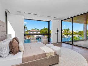 1637 SE 14th St, Fort Lauderdale FL 33316