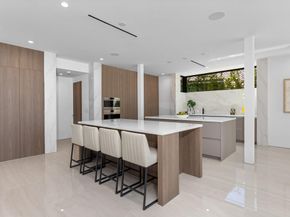 1637 SE 14th St, Fort Lauderdale FL 33316