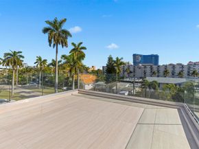 1637 SE 14th St, Fort Lauderdale FL 33316