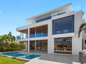 1637 SE 14th St, Fort Lauderdale FL 33316