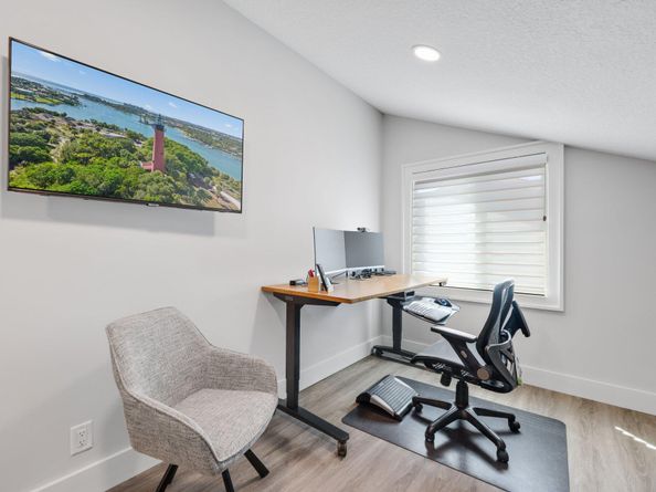 215 Ridge Road, Jupiter FL 33477