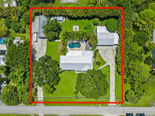 6820 140th Lane N, Palm Beach Gardens FL 33418