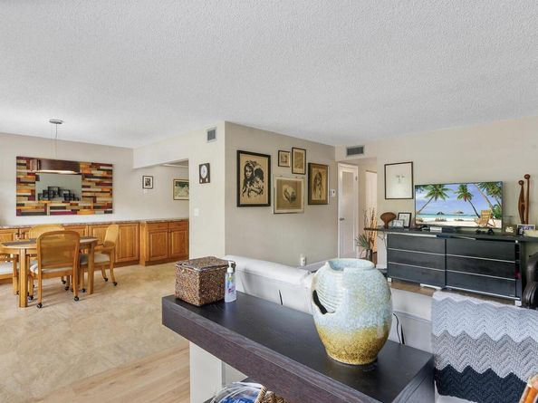 106 Wellington M 1, West Palm Beach FL 33417