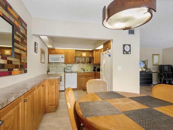 106 Wellington M 1, West Palm Beach FL 33417