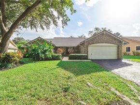 8626 NW 50th Dr, Coral Springs FL 33067